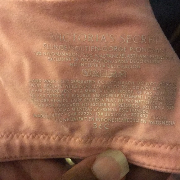 PINK Victoria's Secret Women's Bra Bundle - Picture 7 of 7